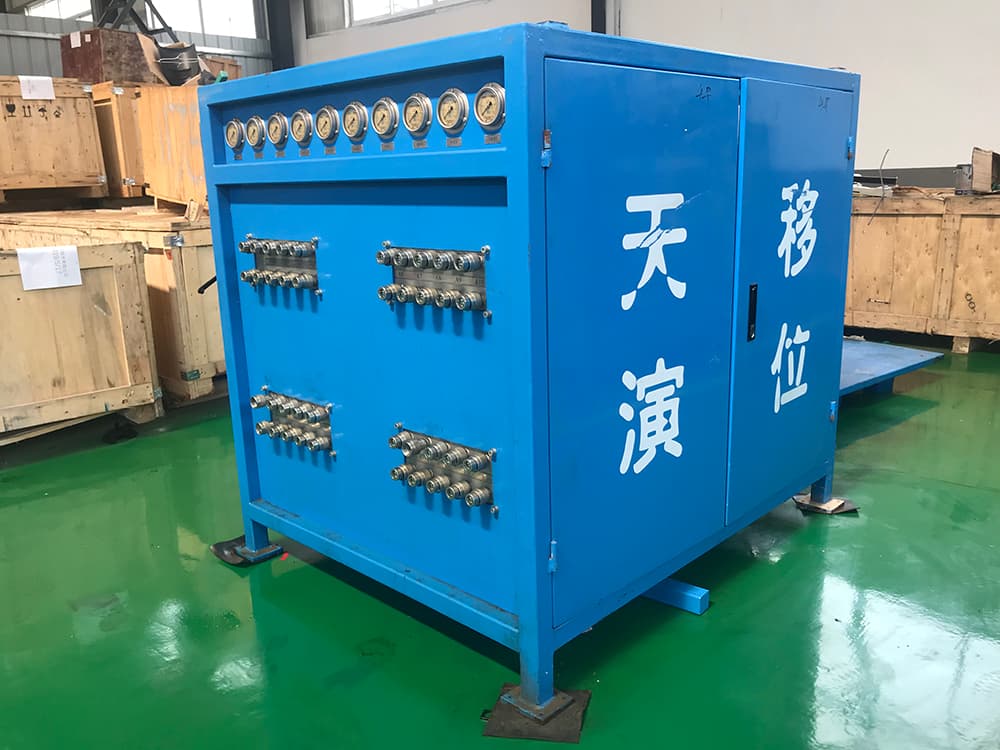 Equipment or construction-related image to be reviewed