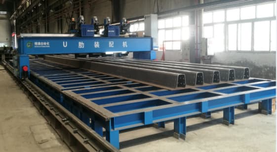 U-rib assembly machine
