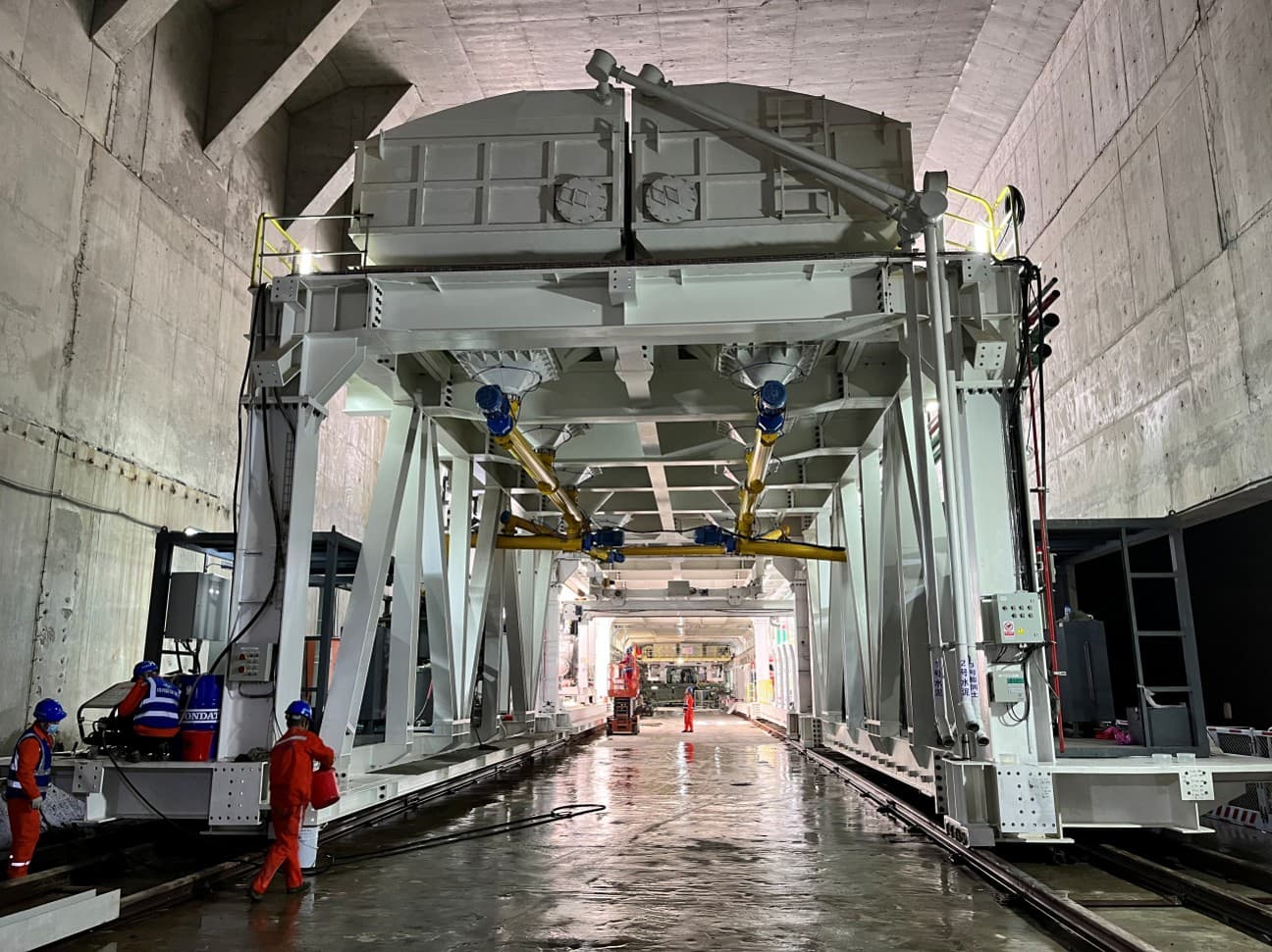 Two-component grouting equipment