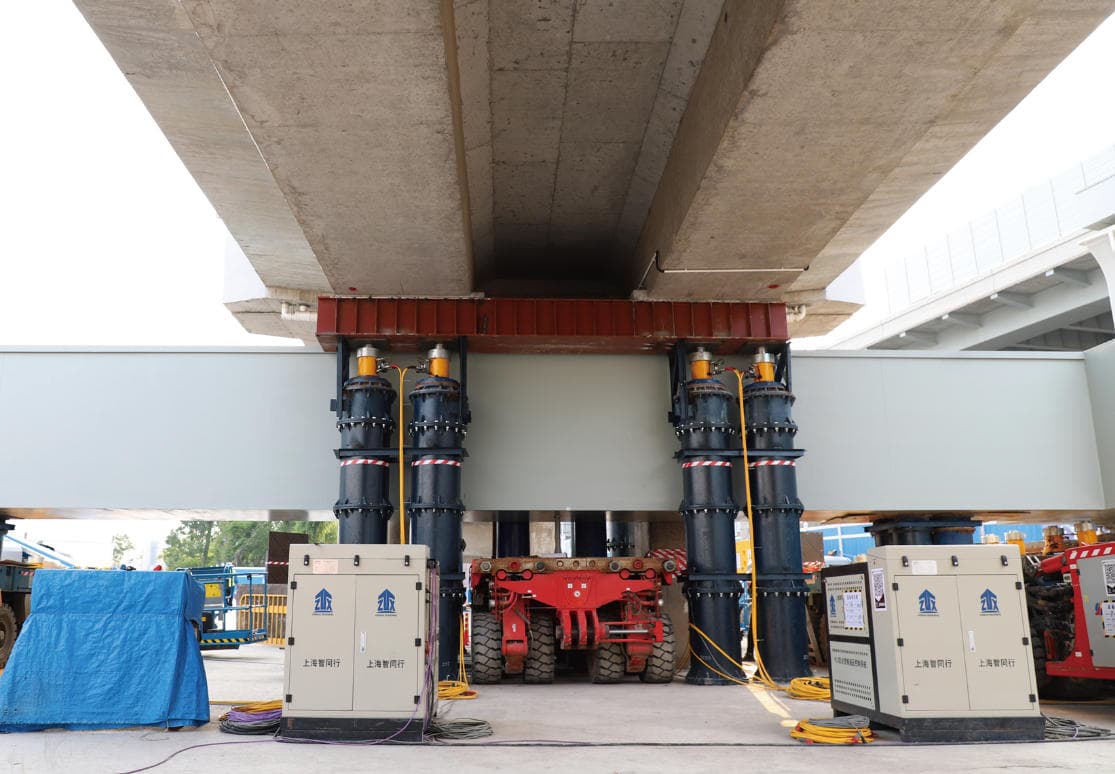 Underpinning of P118 and P120 piers of Shanghai Metro Line 3 during shield tunnel crossing
