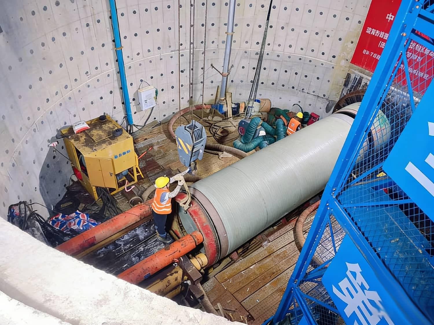 Pipe Jacking Operations in a Circular Construction Shaft