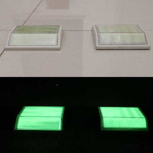 Self-luminous Road Signs and Visual Reference Products image 6