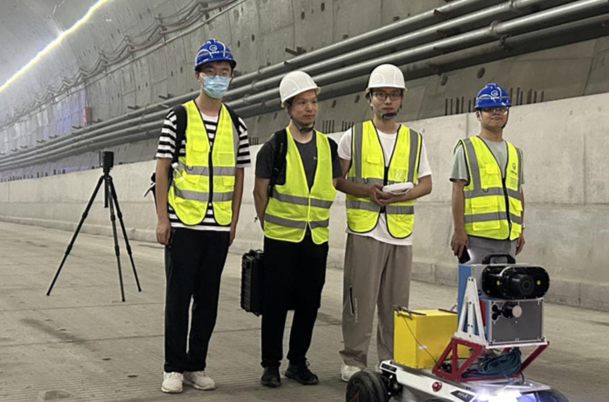 Tunnel inspection site and testing staff