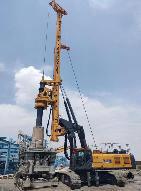 Rotary drilling construction equipment