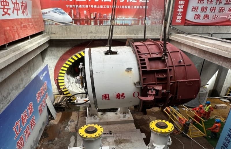 Underground assembly and transport